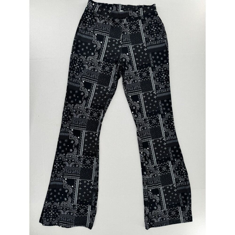 River Island Flare Pants Petite Size Small 6 US Graphic Black White Patchwork​ - Picture 4 of 16